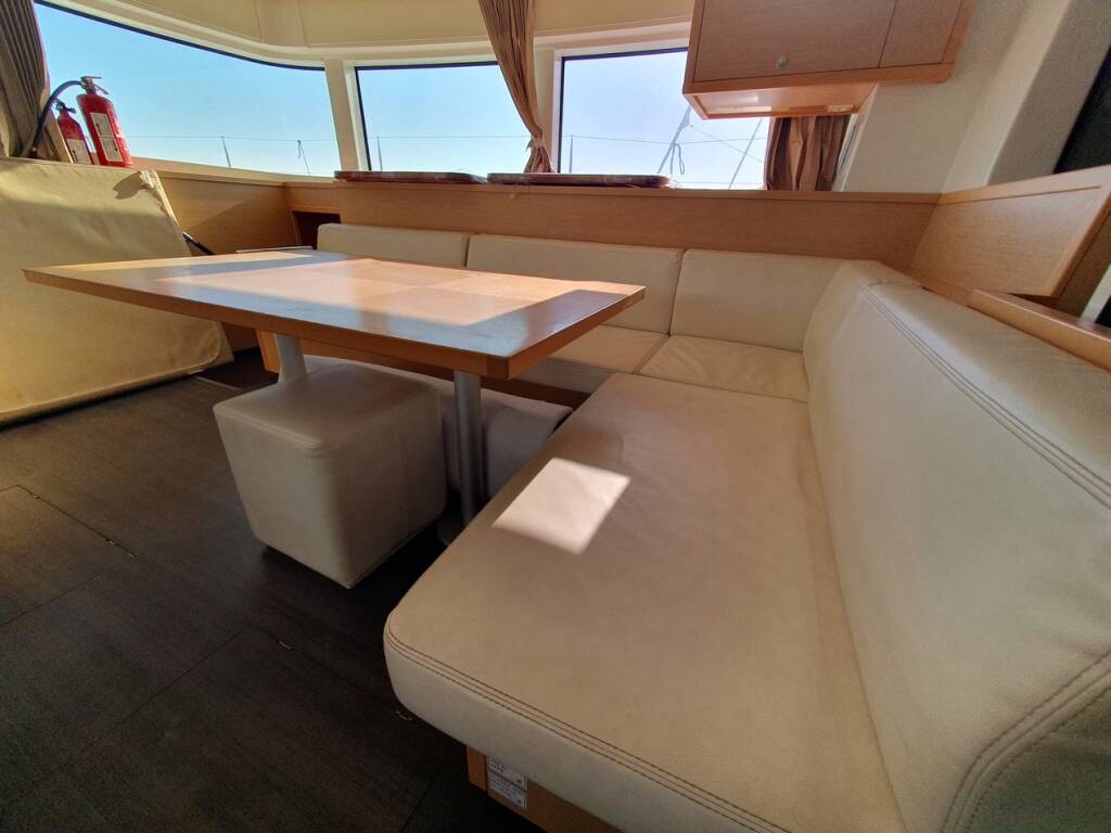 Catamaran Lagoon 52 F 