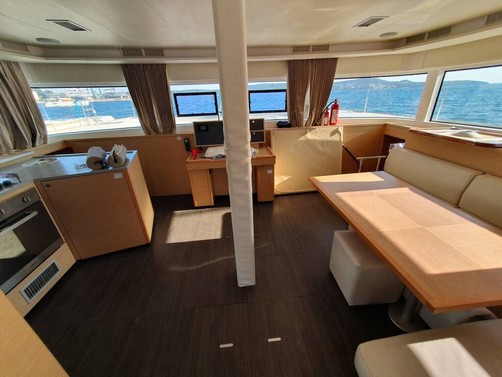 Catamaran Lagoon 52 F 