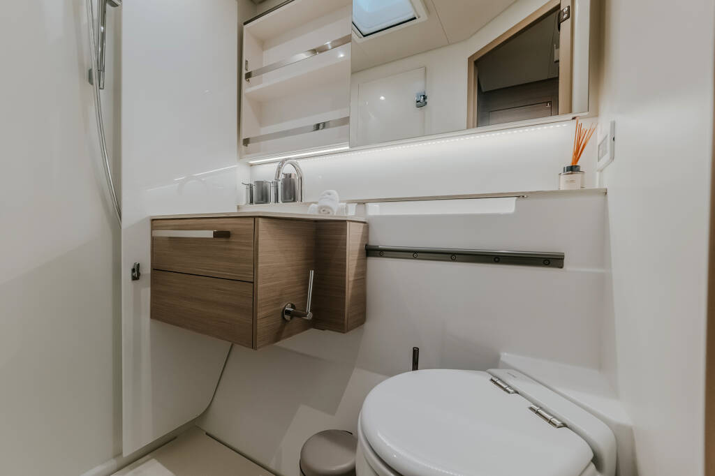 Lagoon 55 Triwing Ossus