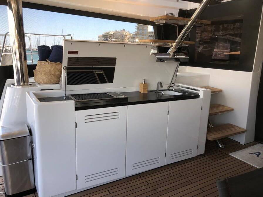 Catamaran Lagoon 620 Atlantis