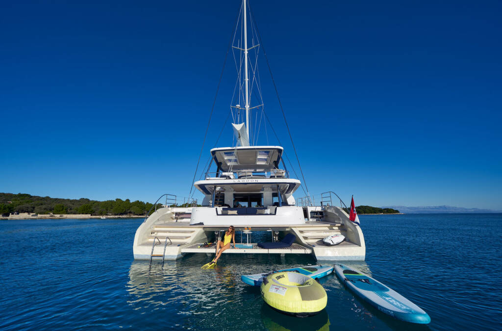 Katamaran Lagoon Sixty 5 Amada Mia - CREWED