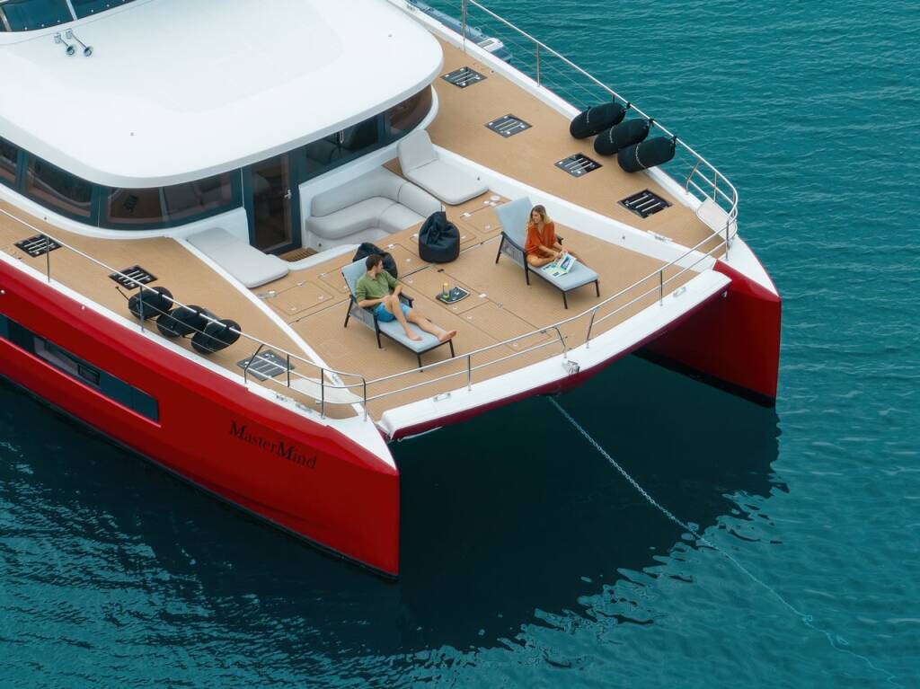 Power catamaran Lagoon Sixty 7 Mastermind