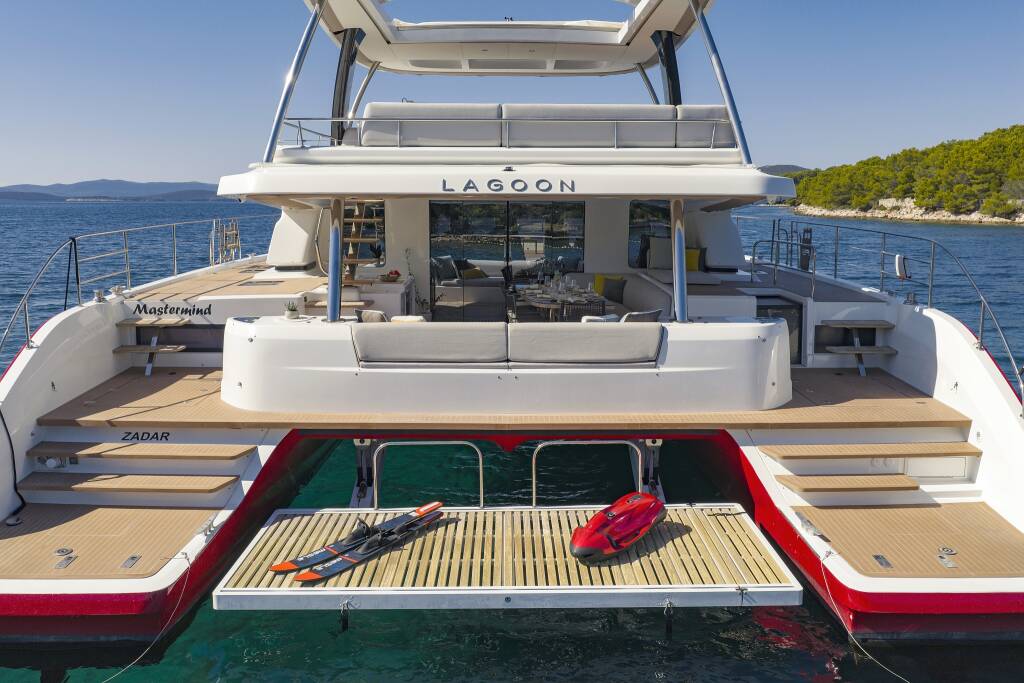 Lagoon Sixty 7 Mastermind