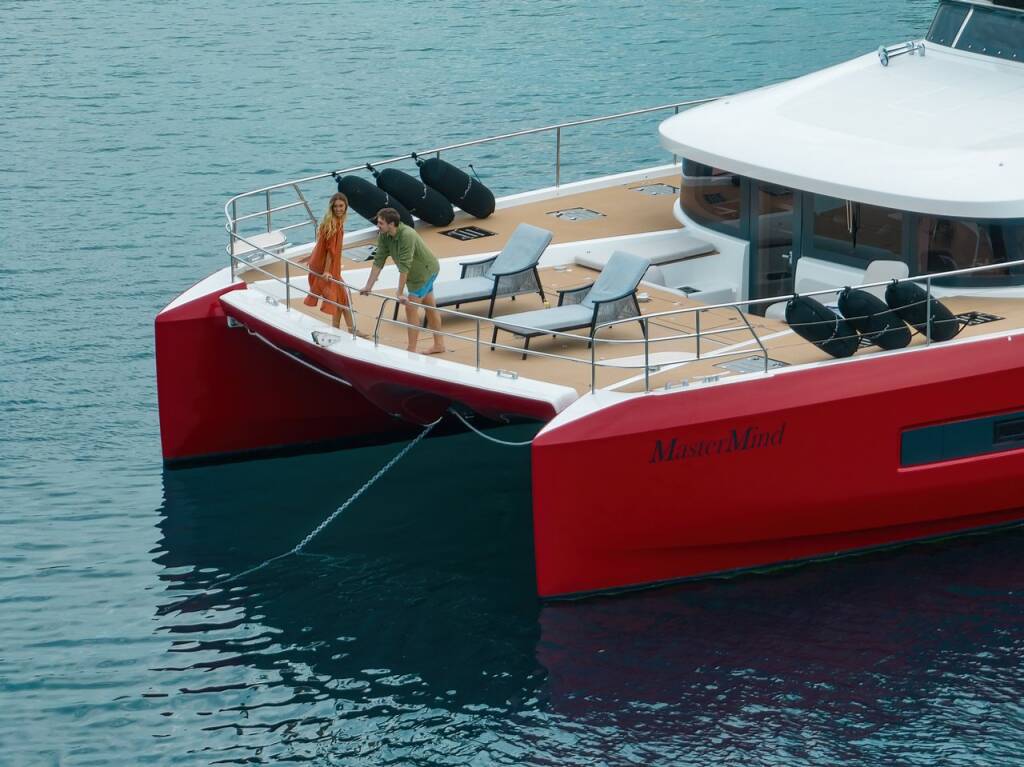 Power catamaran Lagoon Sixty 7 Mastermind