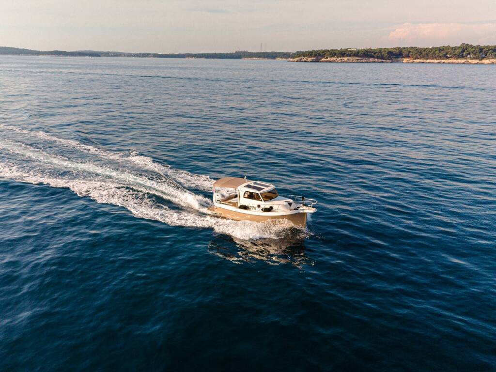 Motor boat Leidi 660 Bonaca