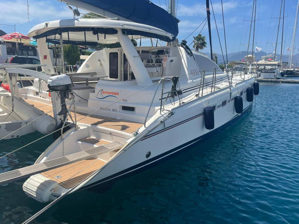 Katamaran Leopard 4300 Emocean