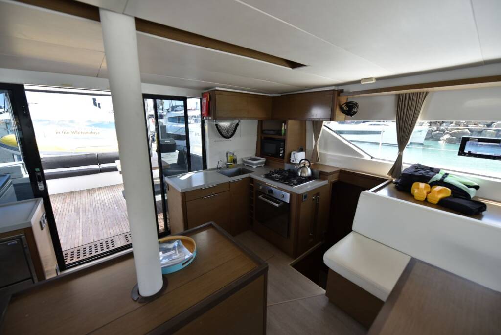 Leopard 46 SEADUCTION