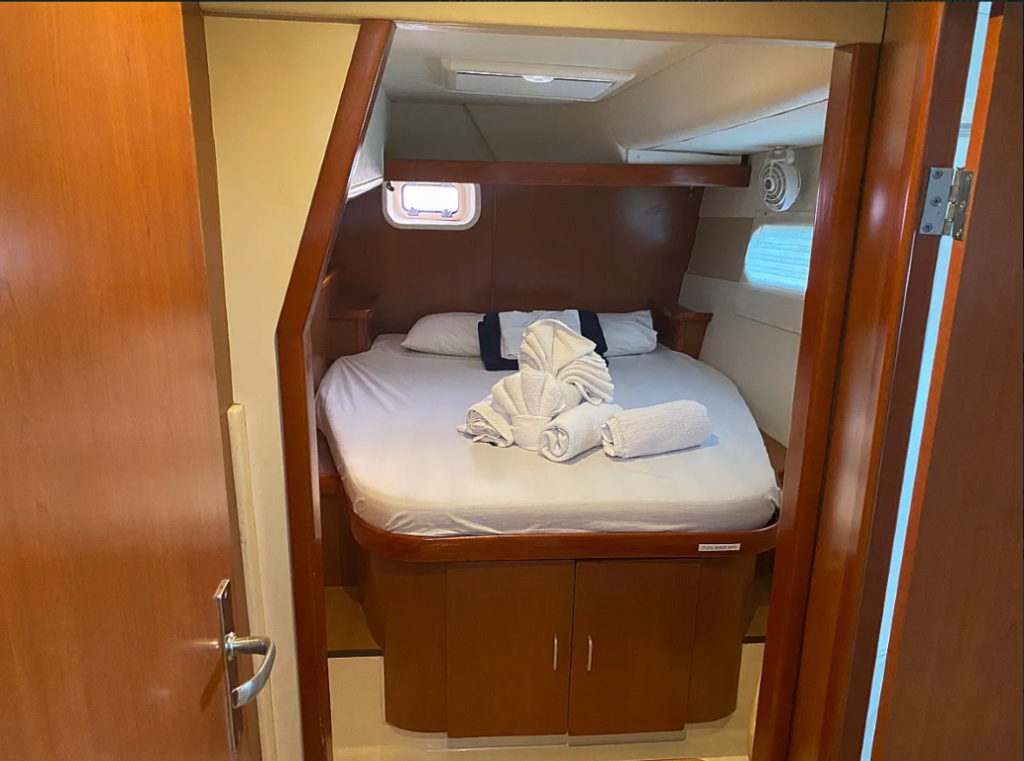 Leopard 46 Moko Jumbie