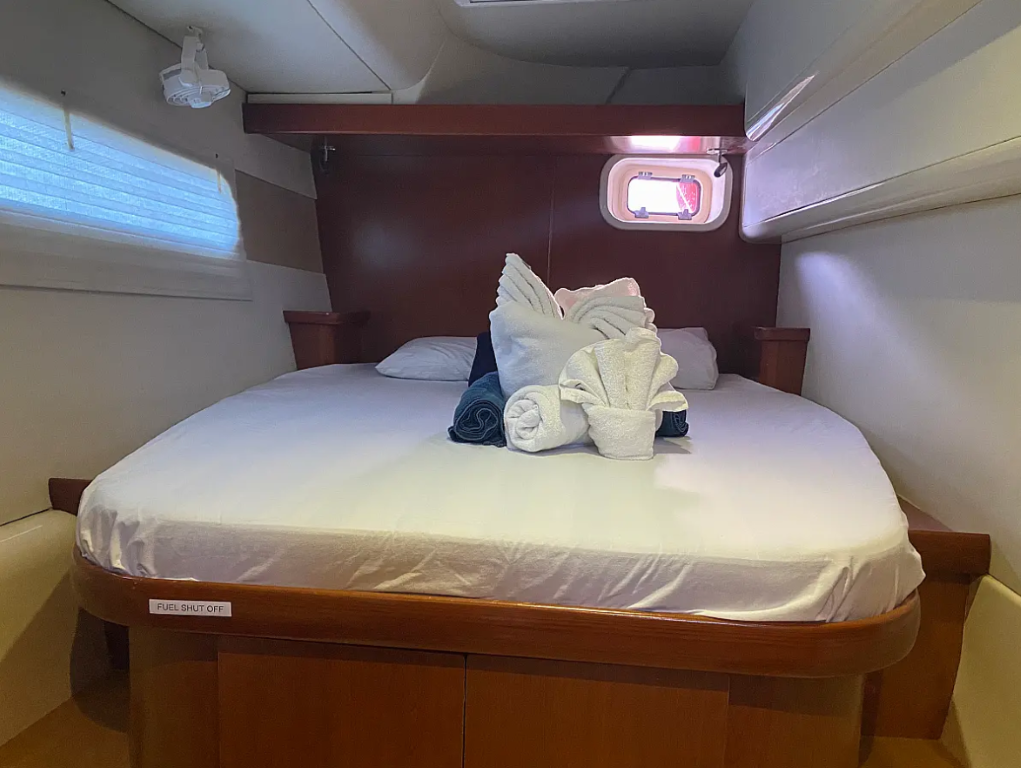 Leopard 46 Moko Jumbie