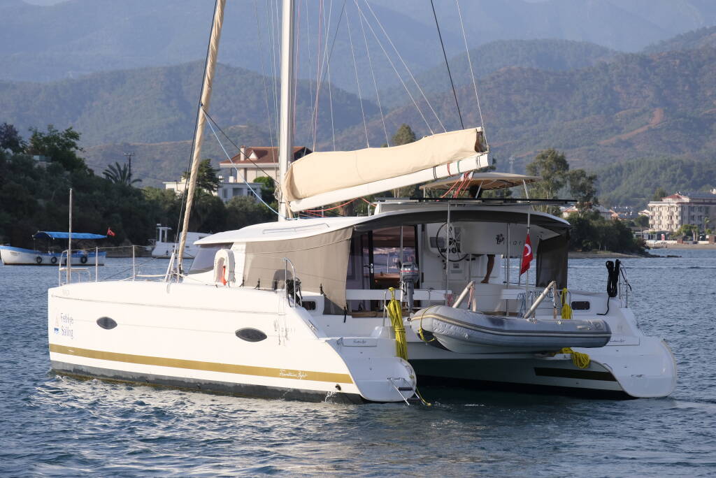 Katamaran Lipari 41 Mirada