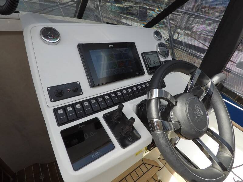 Marex 330 Scandinavia Malinkonija