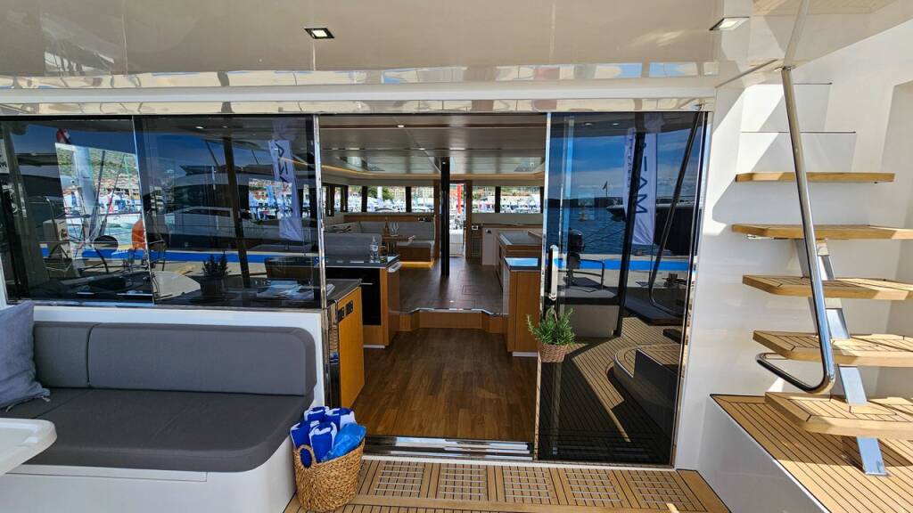 Catamaran Mazarin 55 October