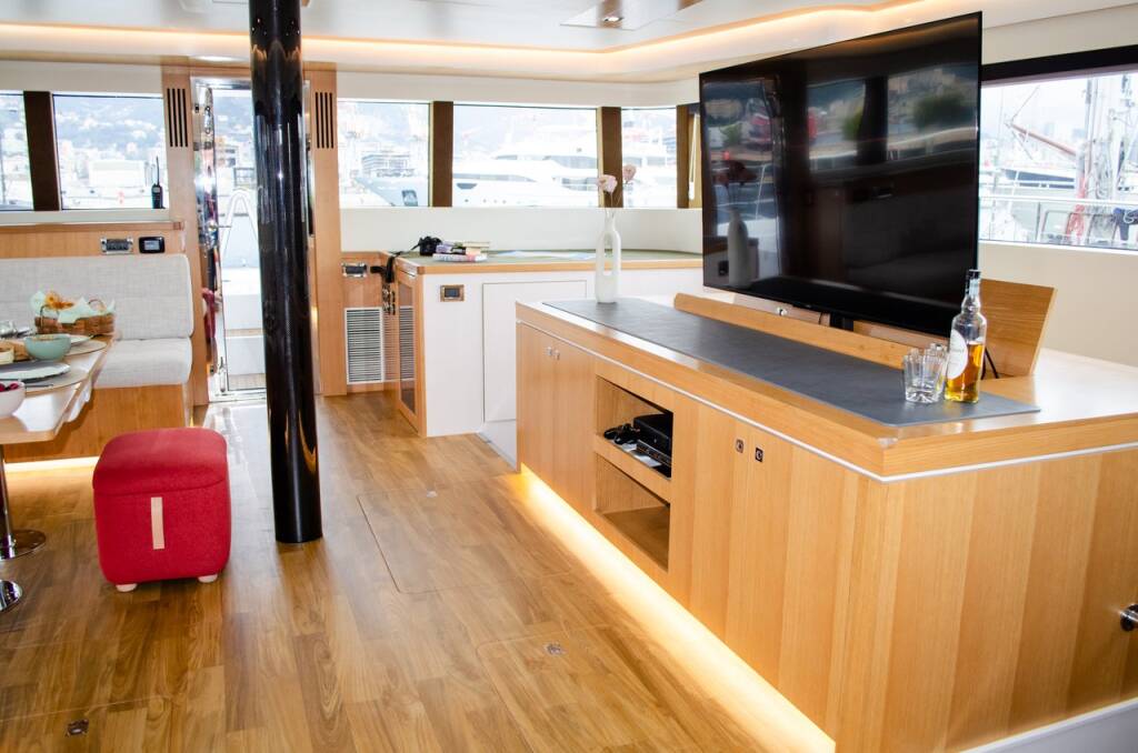 Catamaran Mazarin 55 October