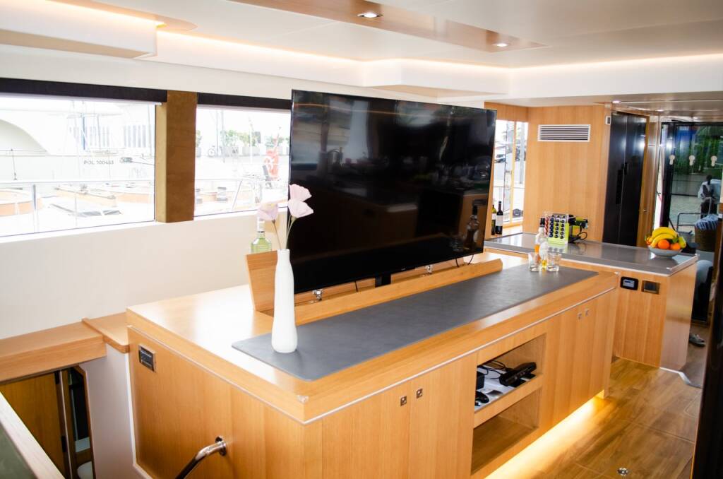 Catamaran Mazarin 55 October