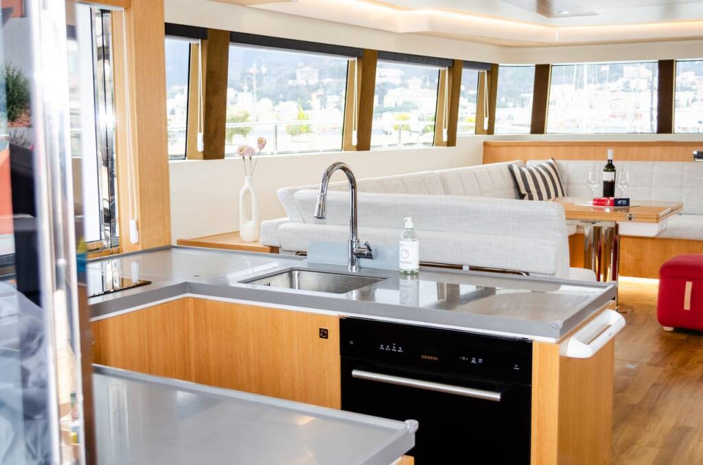 Catamaran Mazarin 55 October