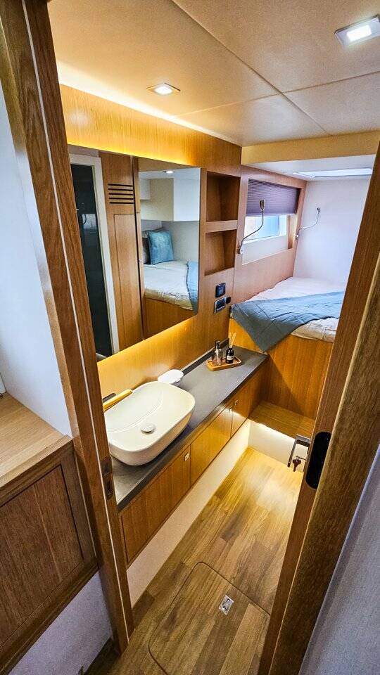 Catamaran Mazarin 55 October