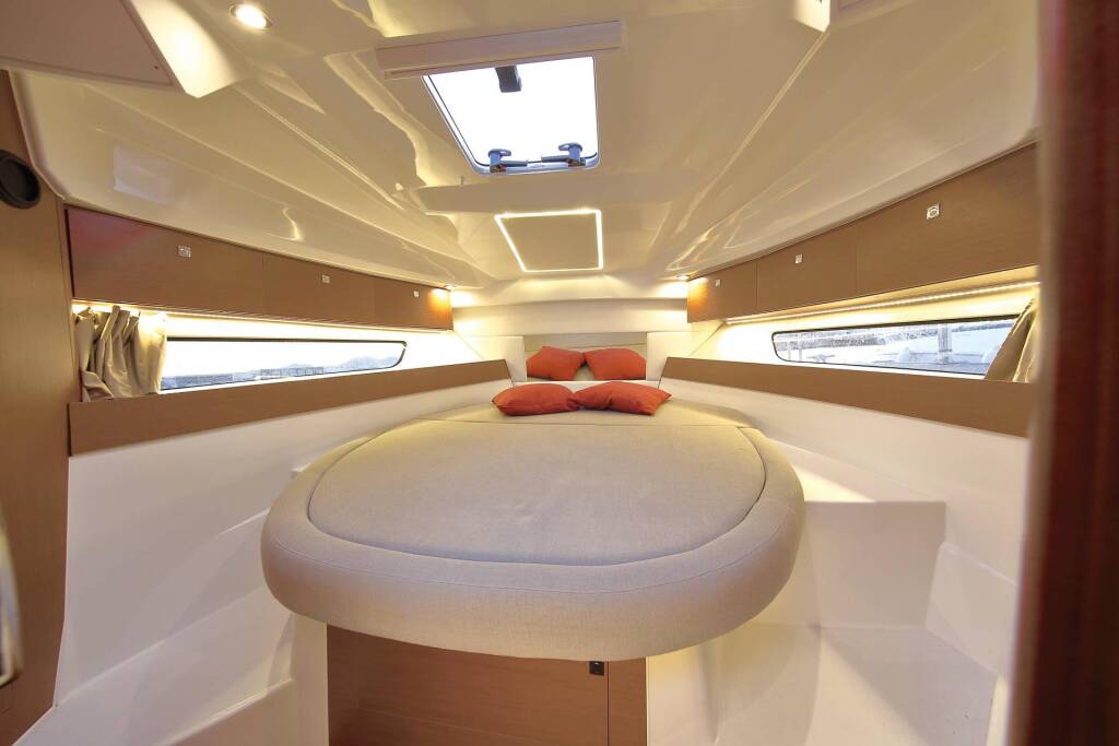 Merry Fisher 895 Offshore Salty Kiss