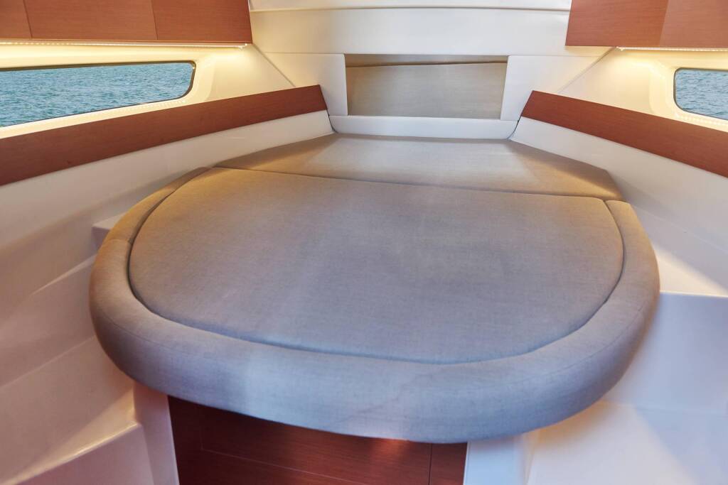 Merry Fisher 895 Offshore Salty Kiss