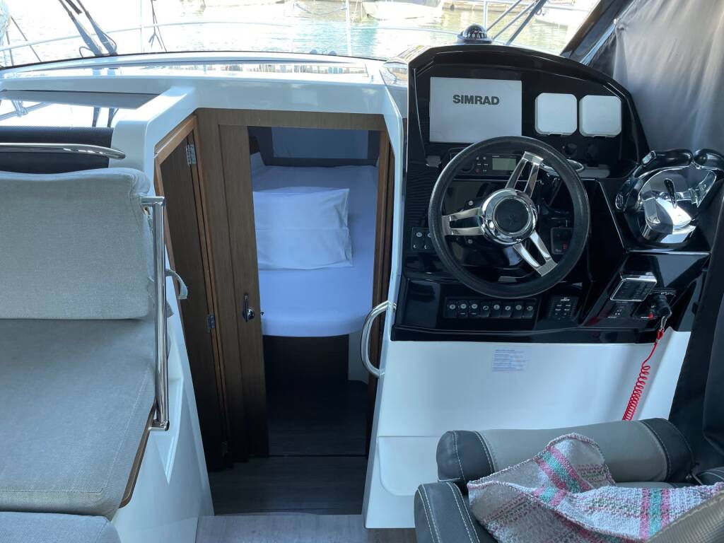 Merry Fisher 895 Riva