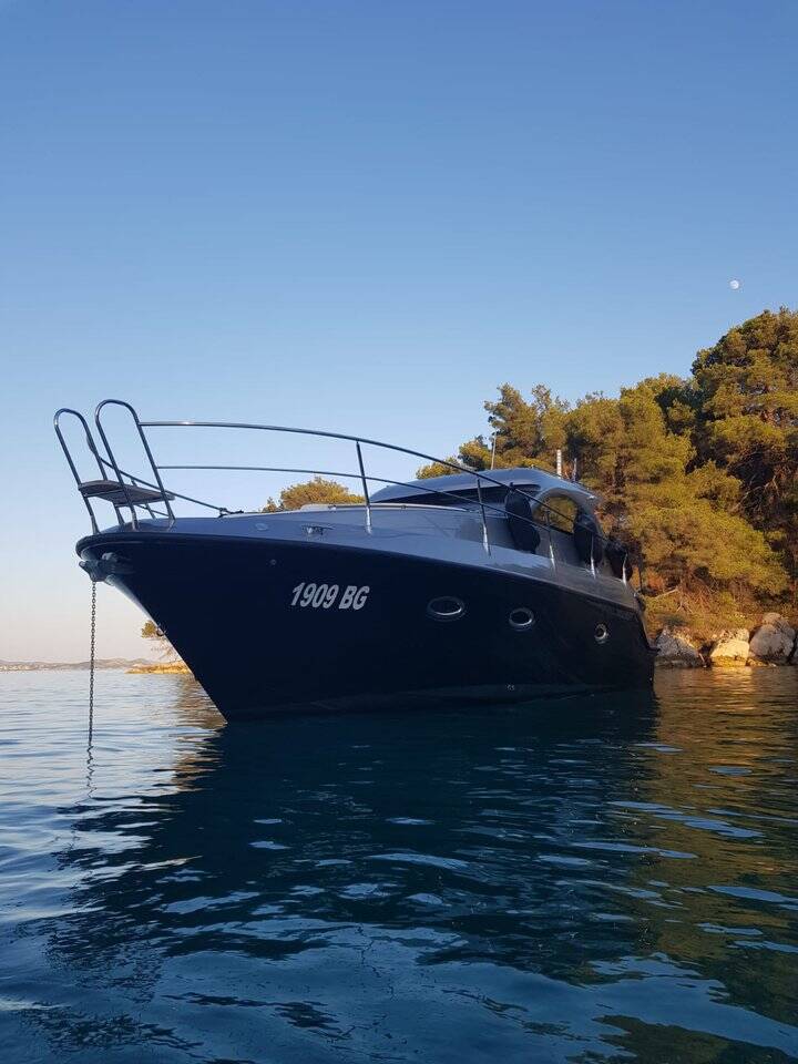 Motorboot Mirakul 30 Max 1