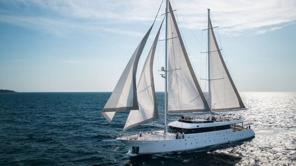Luxury sailing yacht MS Custom Aurum Sky M/S Aurum Sky