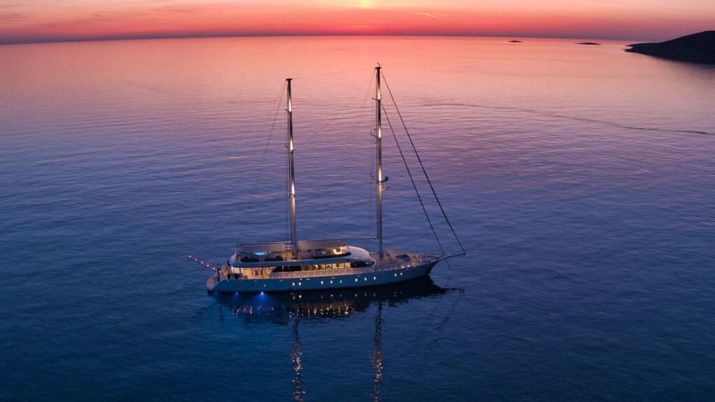 Luxury sailing yacht MS Custom Aurum Sky M/S Aurum Sky