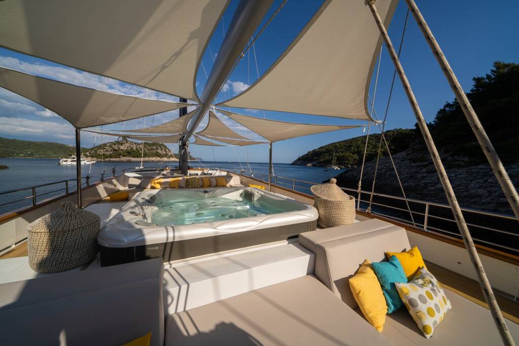 Luxus-Segelyacht M/S Dalmatino Dalmatino