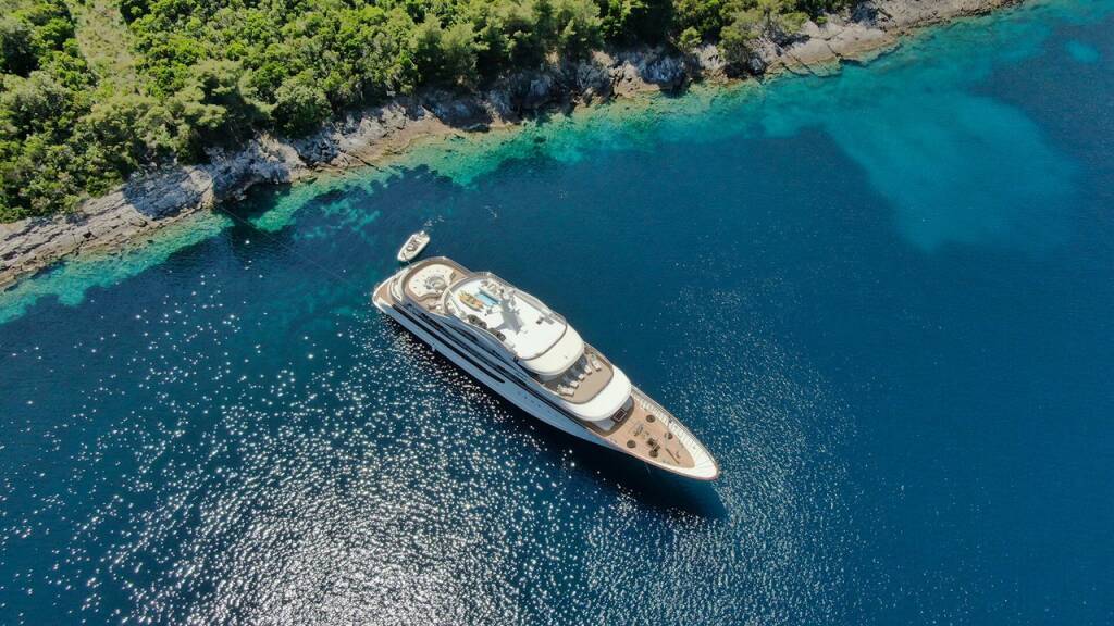 Luxury motor yacht MY Custom Anthea Anthea