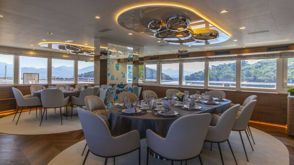 Luxury motor yacht MY Custom Anthea Anthea