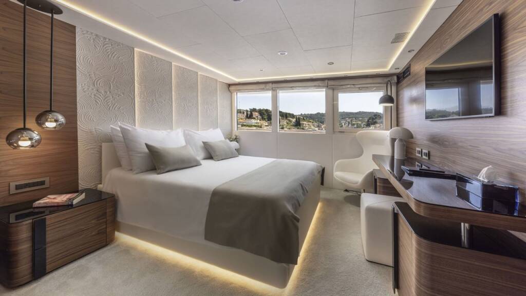 Luxury motor yacht MY Custom Anthea Anthea