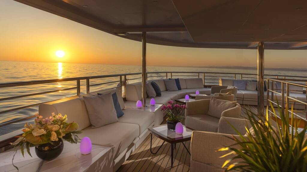Luxury motor yacht MY Custom Anthea Anthea