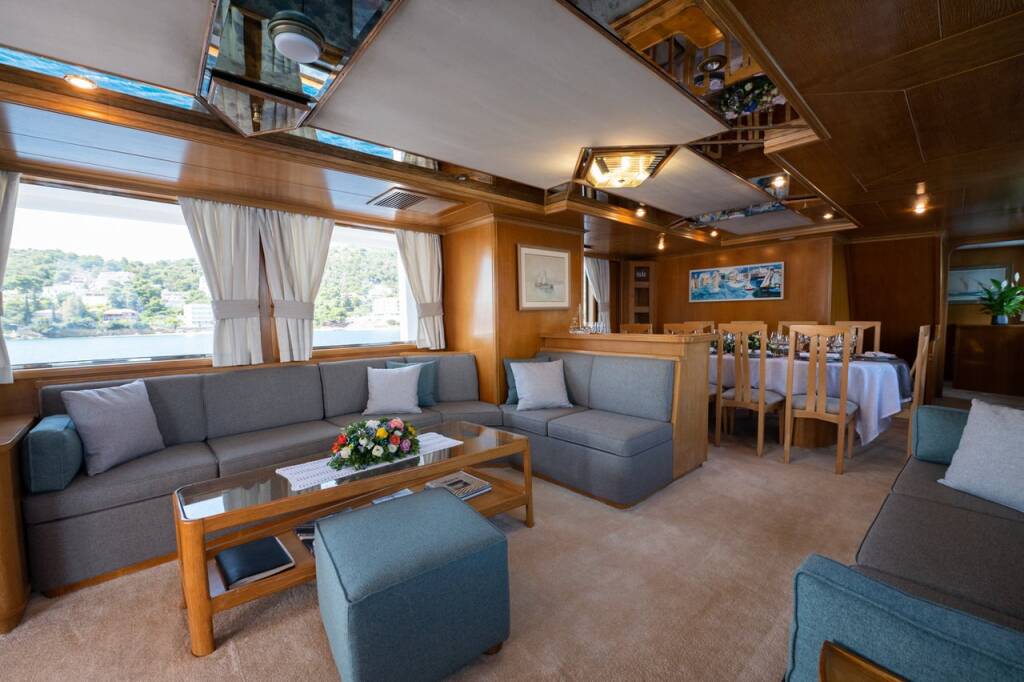 Luxus-Motoryacht M/Y Elena Elena