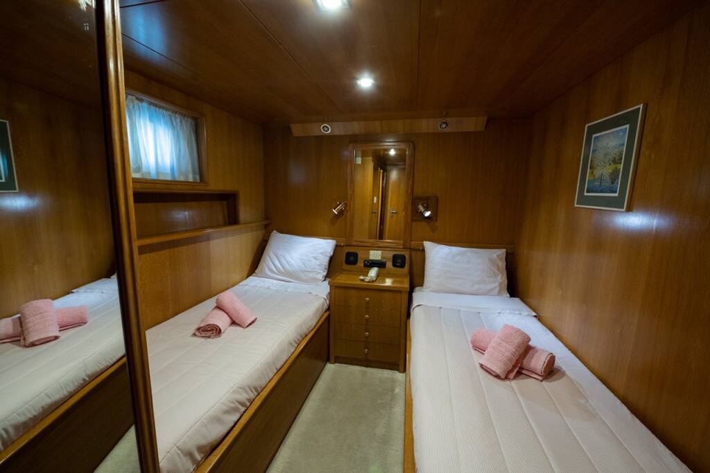 Luxus-Motoryacht M/Y Elena Elena
