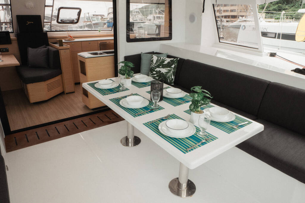 Nautitech 40 Open Untethered