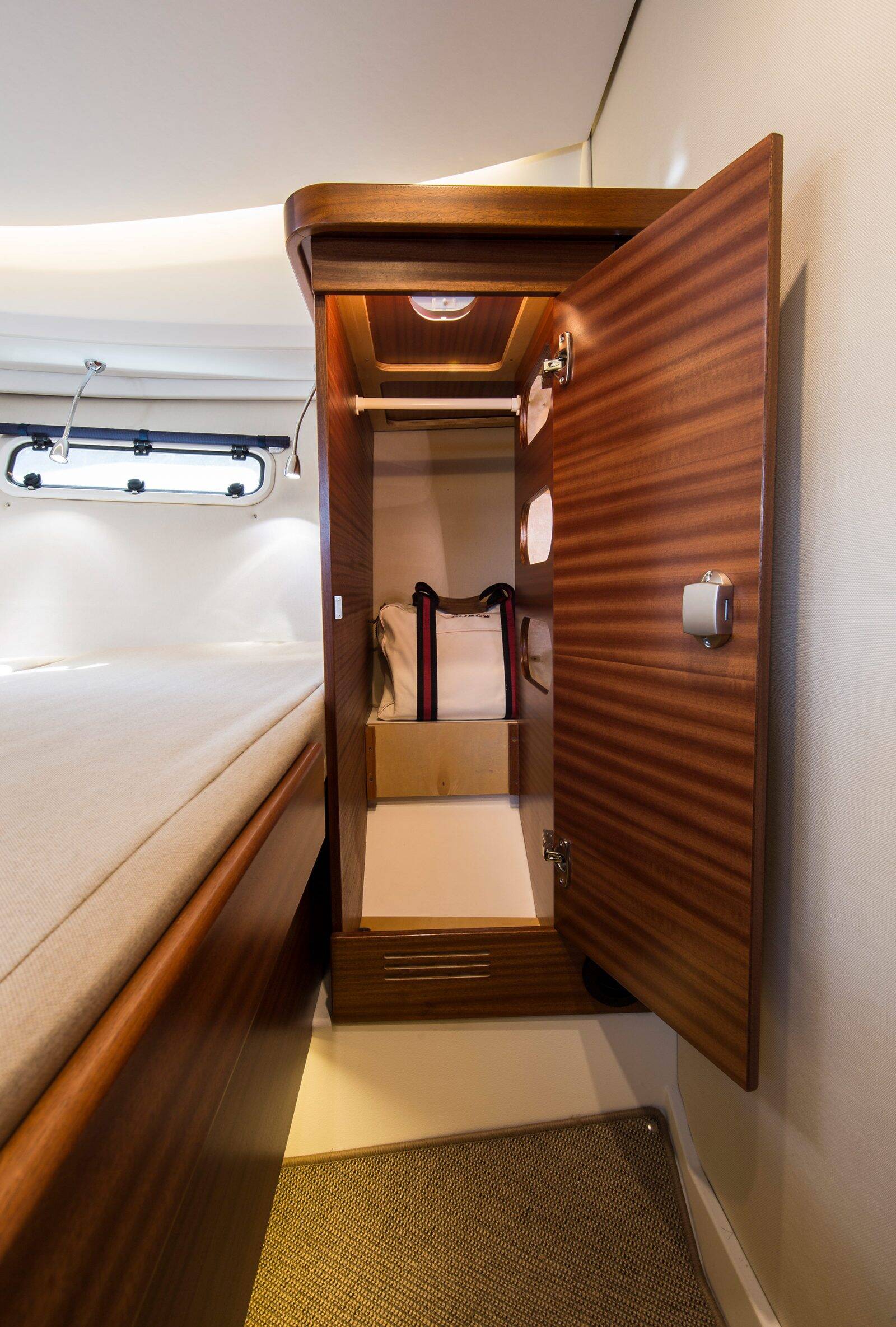 Motorboot Nimbus 305 Coupe Forlux II