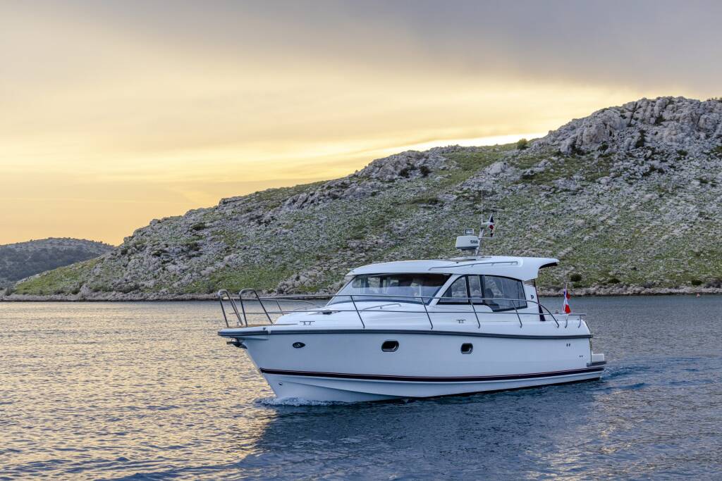 Motorboot Nimbus 365 Coupe Forlux