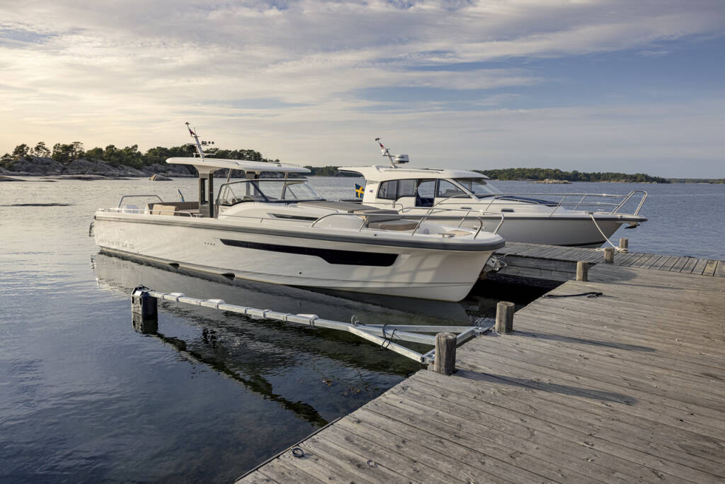 Motorboot Nimbus T11 Ruddy