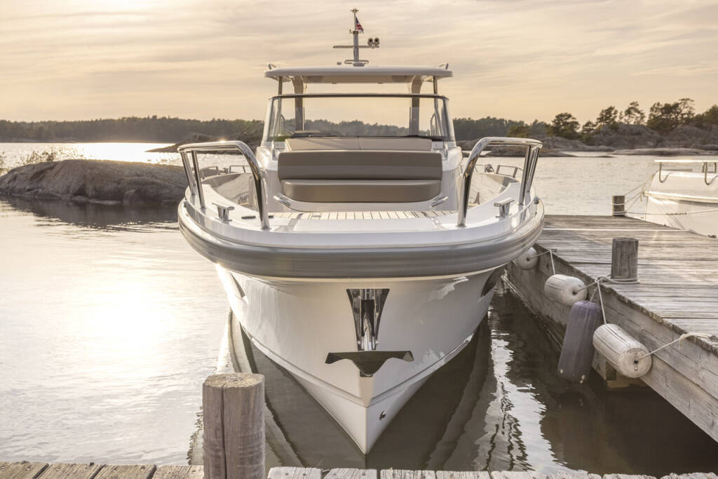 Motorboot Nimbus T11 Ruddy