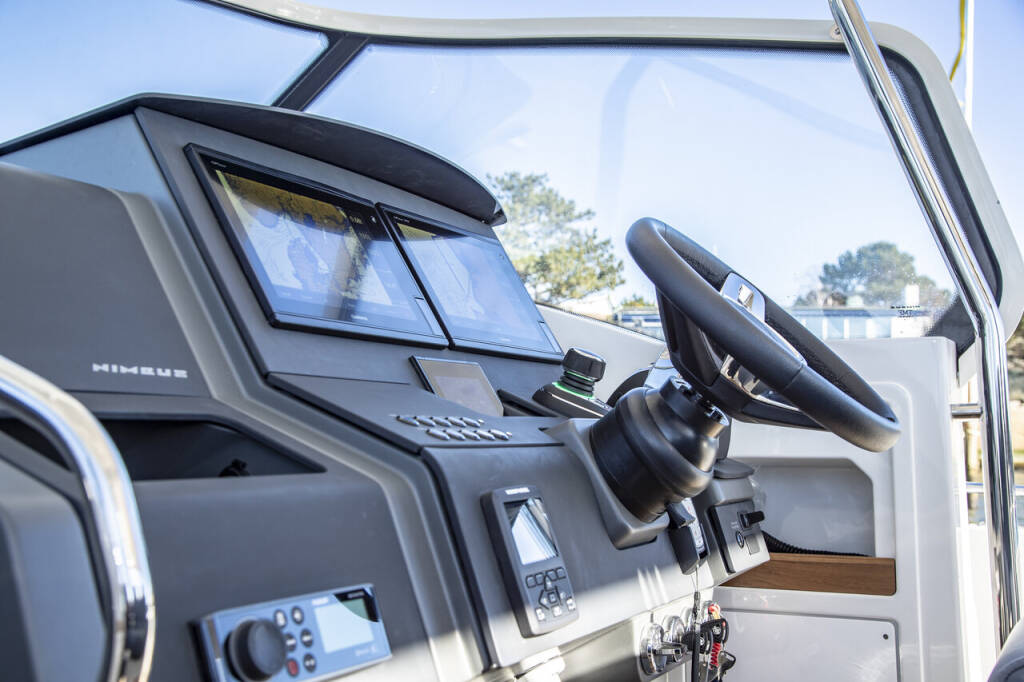 Motorboot Nimbus T11 Ruddy