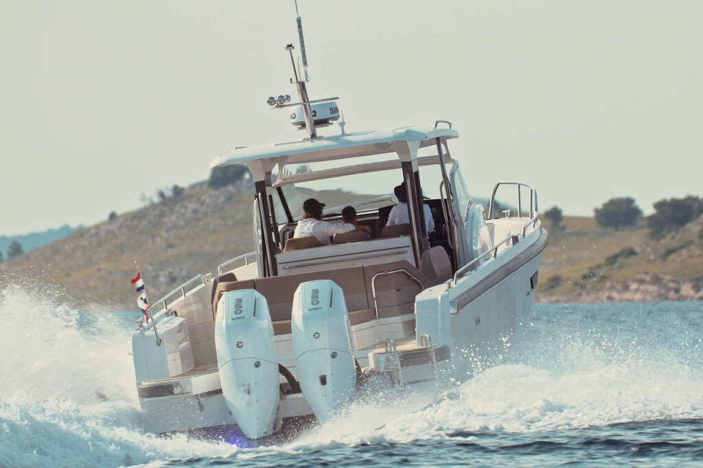 Motorboot Nimbus T11 Kali