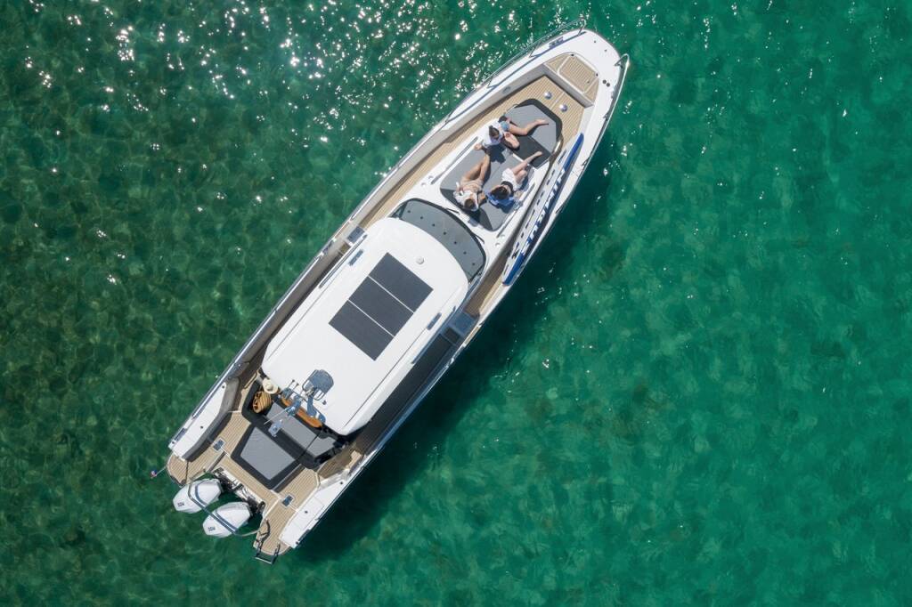 Motor boat Nimbus T11 Pura Vida