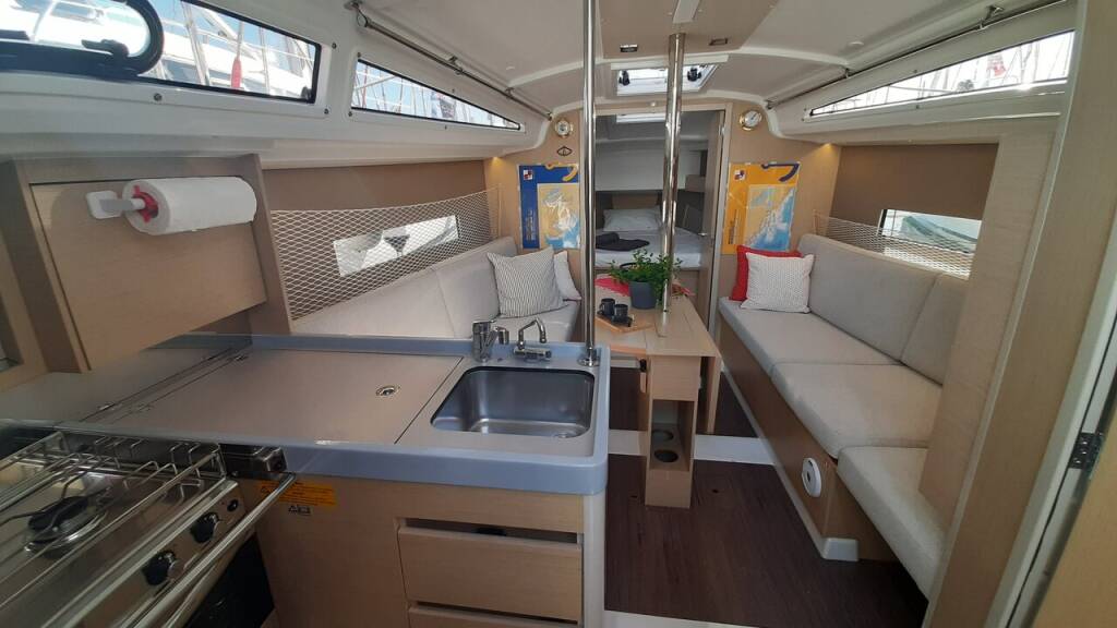 Segelyacht Oceanis 30.1 Mobula Zero