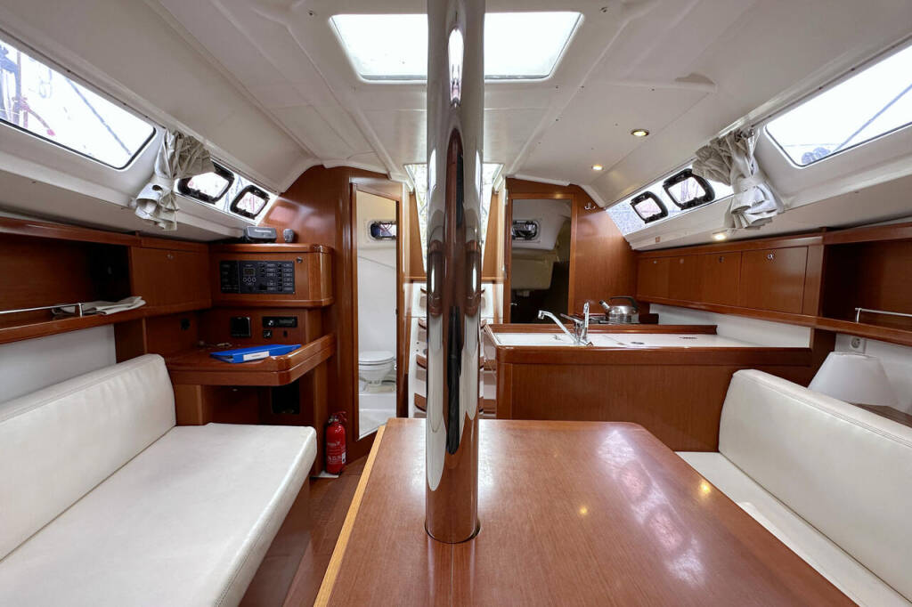 Segelyacht Oceanis 31 Sunshine