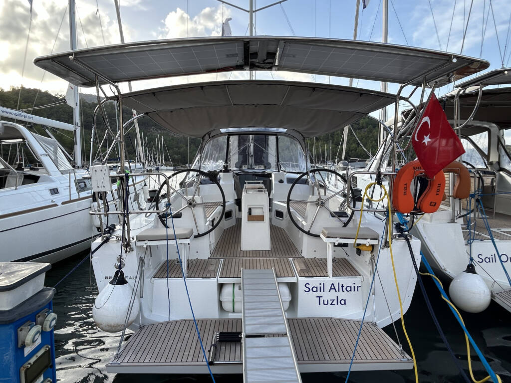 Segelyacht Oceanis 34.1 Sail Altair