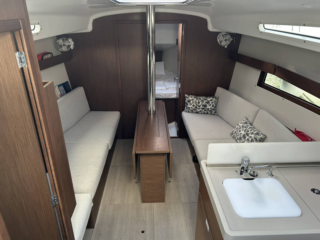 Segelyacht Oceanis 34.1 Sail Altair