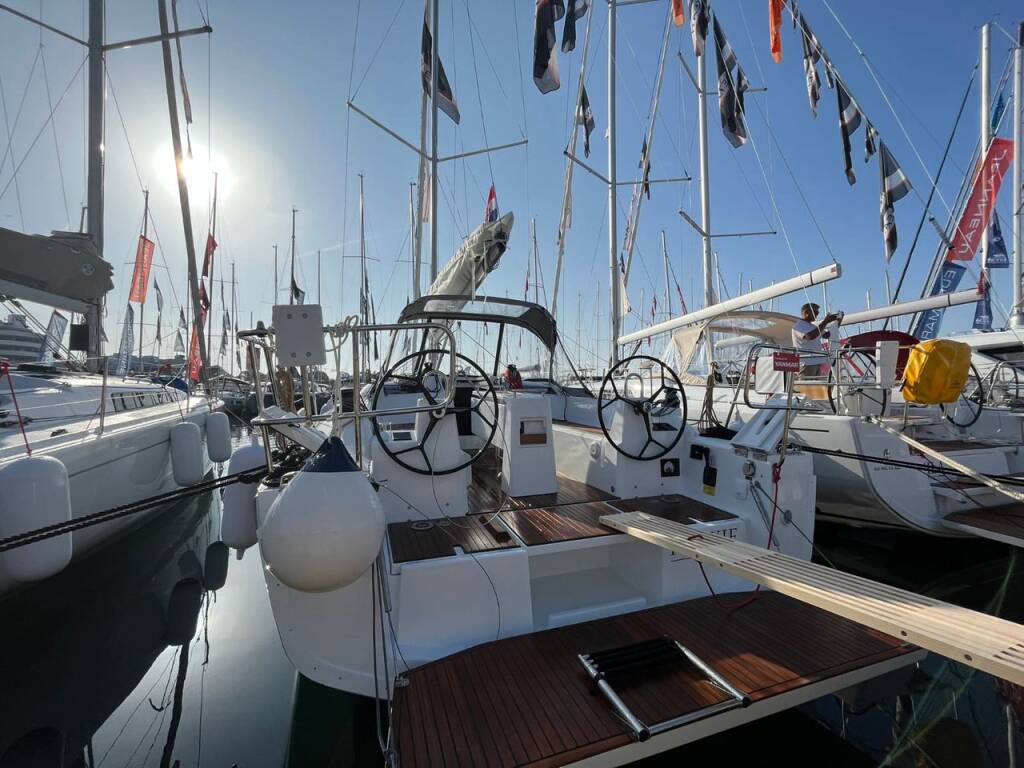 Segelyacht Oceanis 34.1 Sailing Spirit