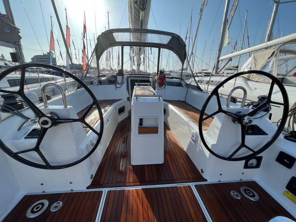 Segelyacht Oceanis 34.1 Sailing Spirit