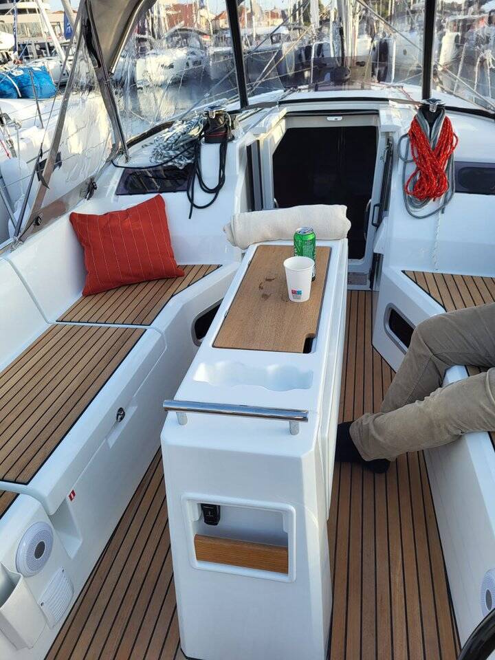 Segelyacht Oceanis 34.1 Sailing Spirit