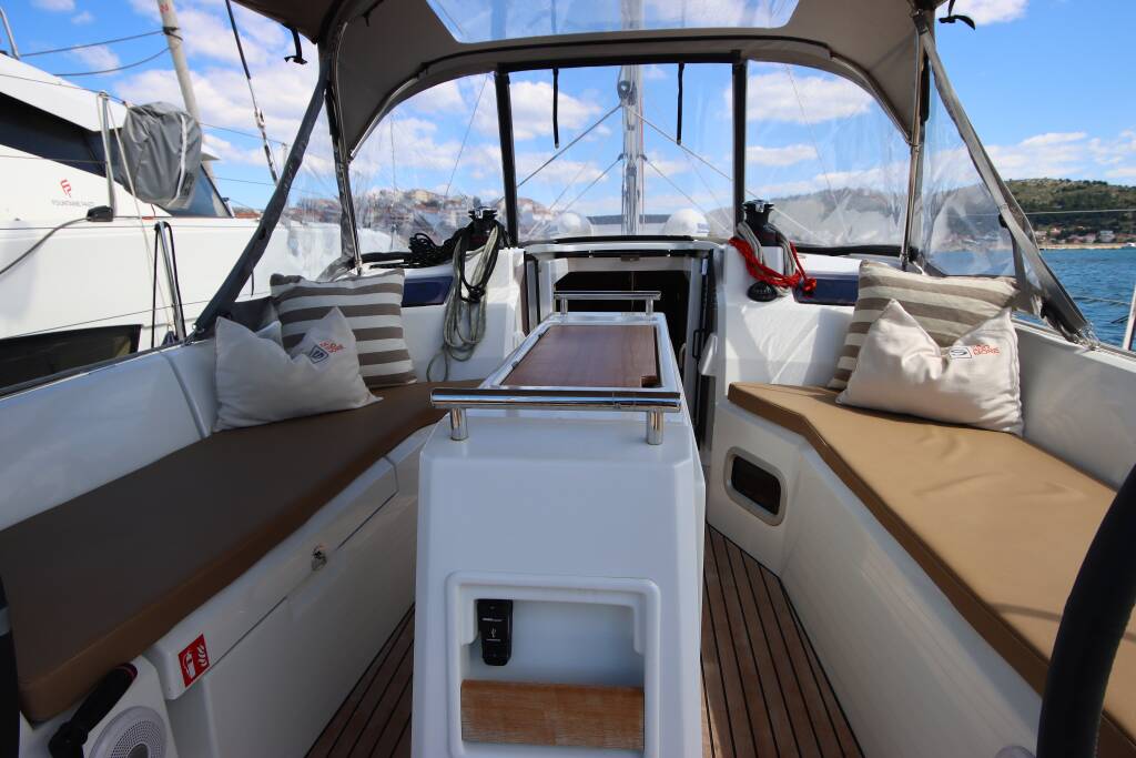 Oceanis 34.1 Ka Nani