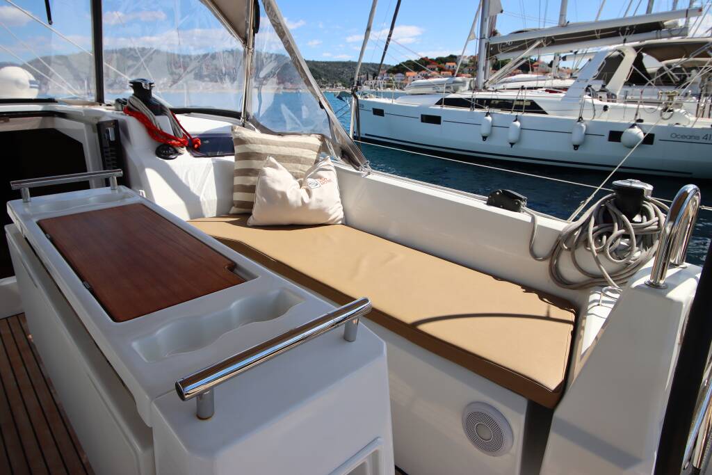 Oceanis 34.1 Ka Nani